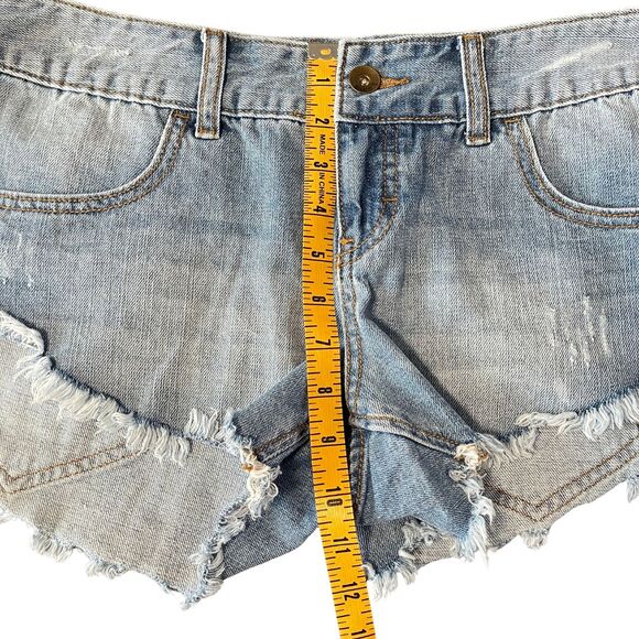 Billabong Jean Shorts Womens Size 30 Cut Off Distressed Western Flirty Cowgirl - Picture 8 of 9